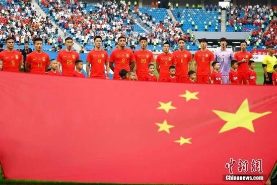 多特高层非常清楚，如果和泰尔齐奇分道扬镳的话，那么这会引发球迷们的激烈讨论，那就是为什么克洛普之后俱乐部一直未能找到一名合适的主教练。